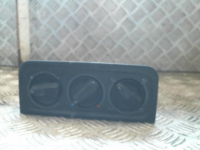 Commande chauffage VOLKSWAGEN GOLF Essence - 1