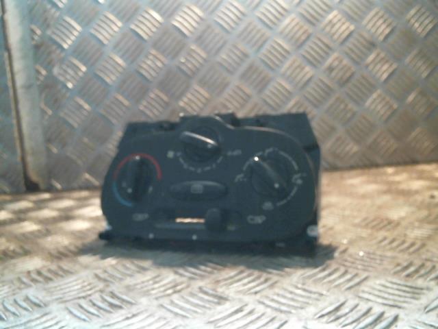 Commande chauffage PEUGEOT 206 PHASE 1 Essence - 1