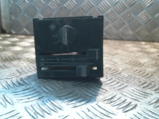 Commande chauffage RENAULT R9 Essence - 1