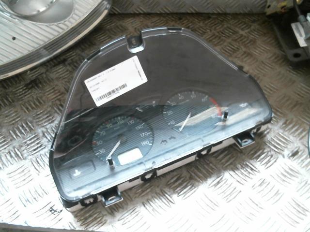 Compteur VOLKSWAGEN GOLF 5 Diesel - 1