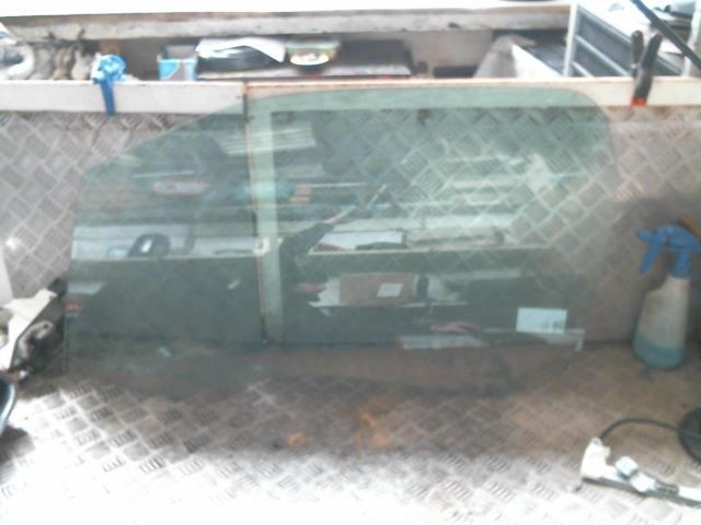 Vitre avant gauche CITROEN DS3 PHASE 1 Diesel - 1