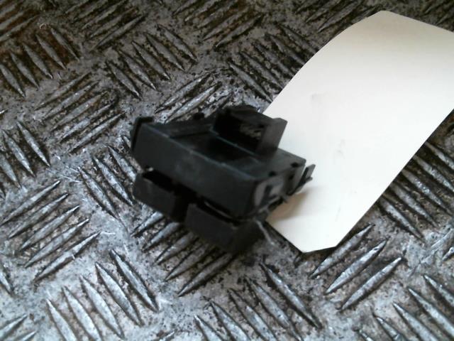 Interrupteur de leve vitre AUDI A3 1 PHASE 1 Essence - 1