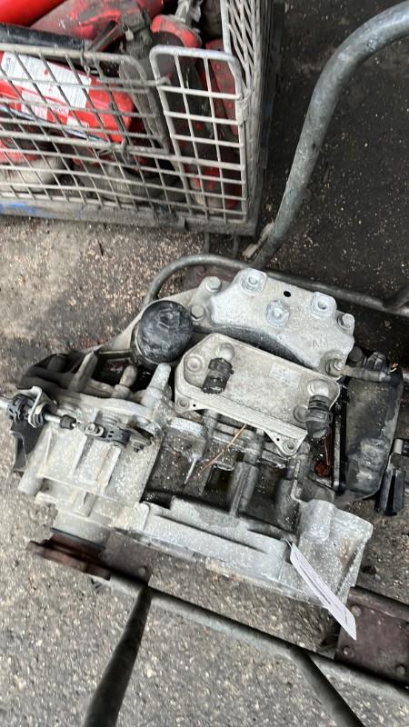 Boite de vitesses VOLKSWAGEN GOLF 6 Diesel - 1