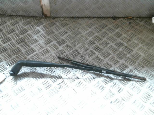 Braccio tergicristallo posteriore VOLKSWAGEN GOLF 3  - 1