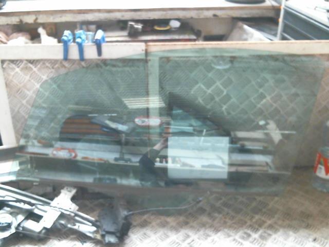 Vetro anteriore sinistro PEUGEOT 207 PHASE 1 Diésel - 1