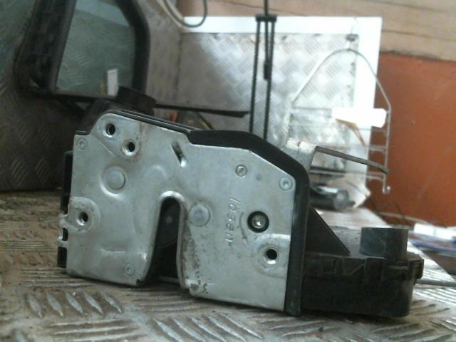 Chiusura centralizzata anteriore sinistra BMW SERIE 3 E46 TOURING PHASE 1 BREAK Diésel - 1