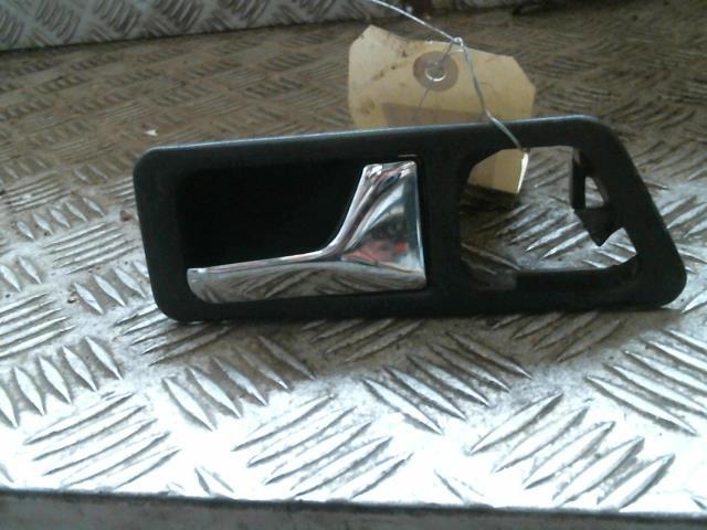 Maniglia interna anteriore destra MERCEDES 190 W201 PHASE 2 Diésel - 1