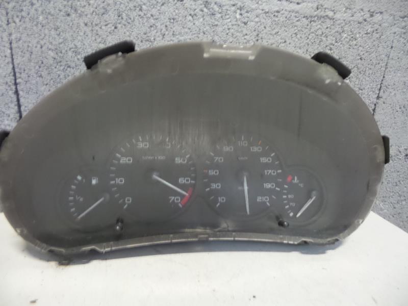 Compteur PEUGEOT PARTNER 1 PHASE 2 Essence - 1