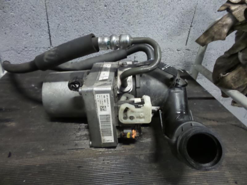 Pompe de direction PEUGEOT 508 1 PHASE 1 Diesel - 1