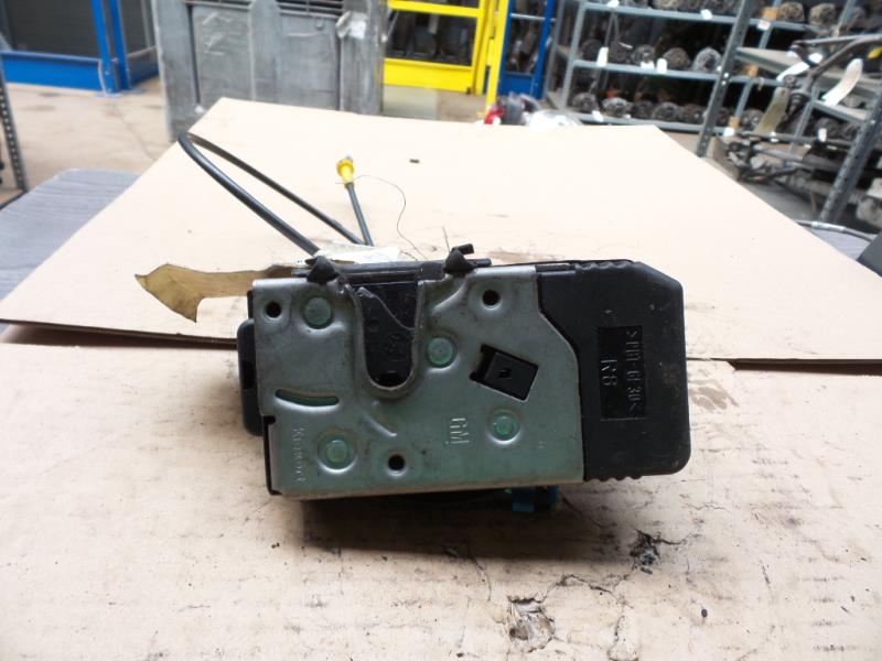 Serrure avant droit RENAULT TRAFIC 2 PHASE 1 Diesel - 1