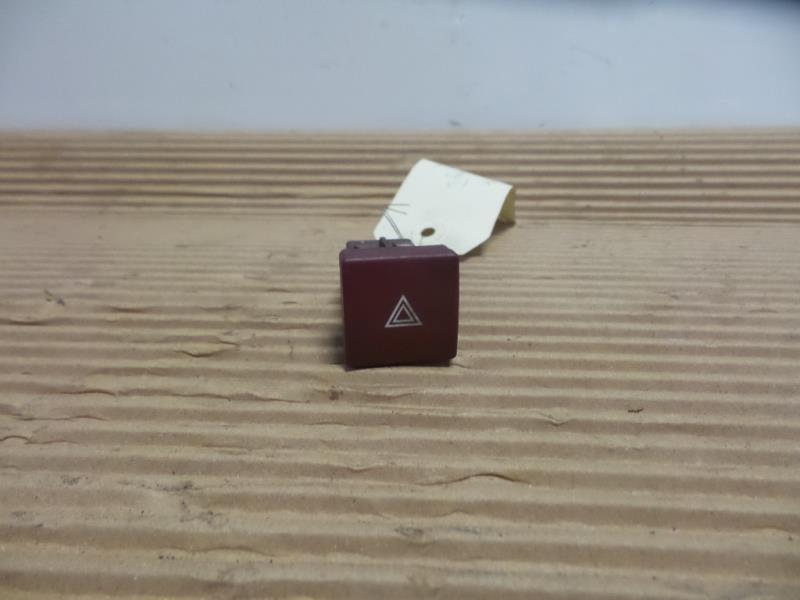 Bouton de warning CITROEN BERLINGO 2 PHASE 1 Diesel - 1