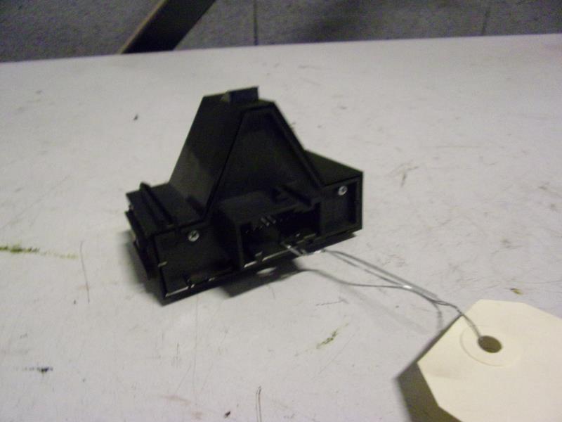 Bouton de warning OPEL CORSA D PHASE 1 Diesel - 1