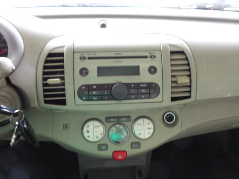 Bouton de warning NISSAN MICRA 3 PHASE 1 Essence - 1