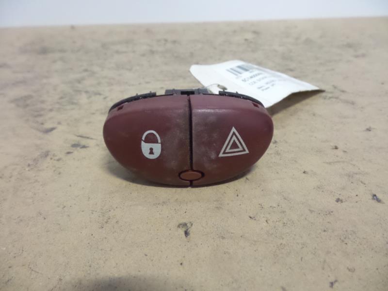 Bouton de warning PEUGEOT 206 PHASE 2 Diesel - 1