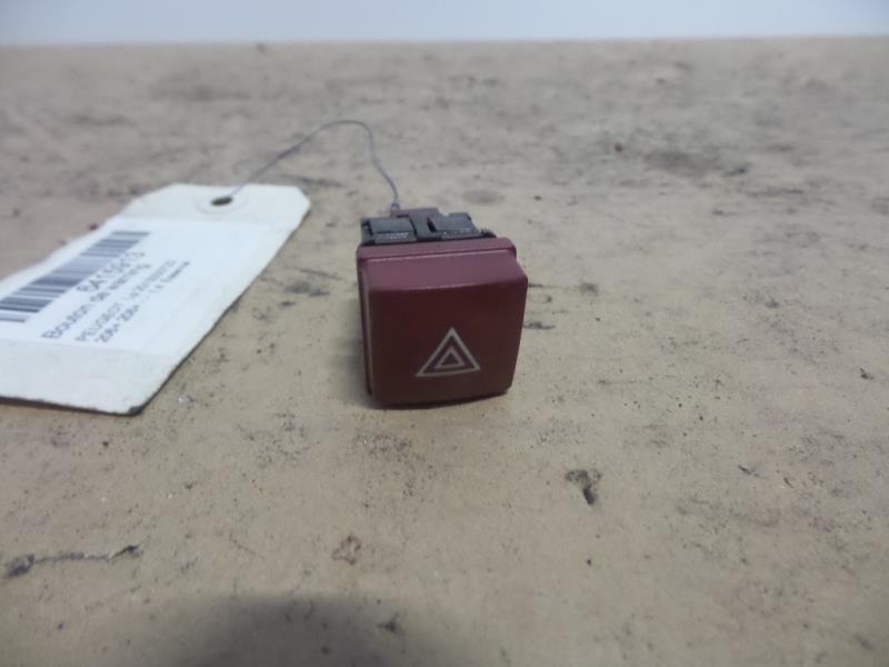 Bouton de warning PEUGEOT 206+ Essence - 1