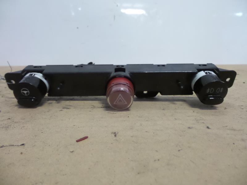 Bouton de warning FIAT 500 2 PHASE 1 Essence - 1