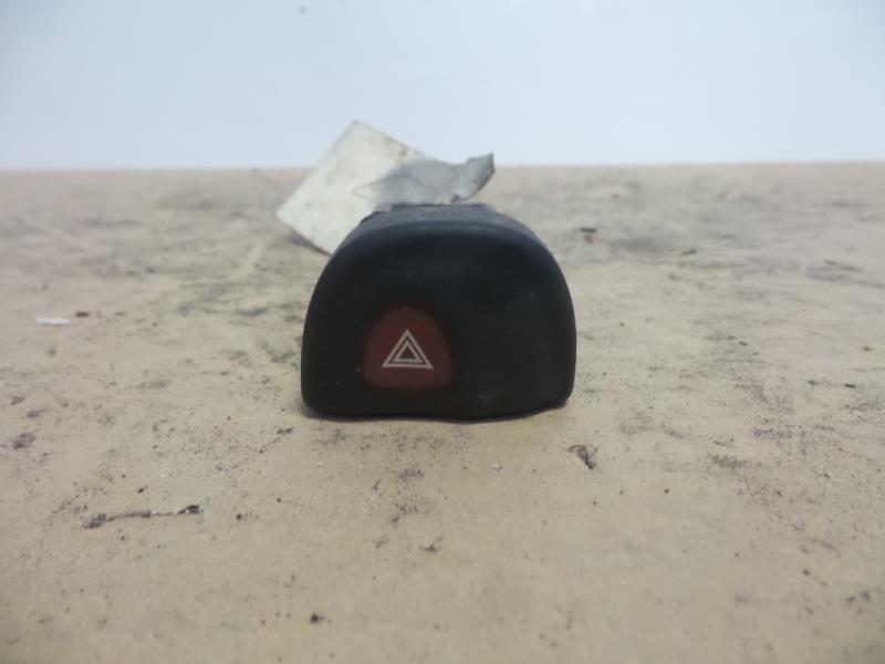Bouton de warning RENAULT SCENIC 1 PHASE 1 Essence - 1