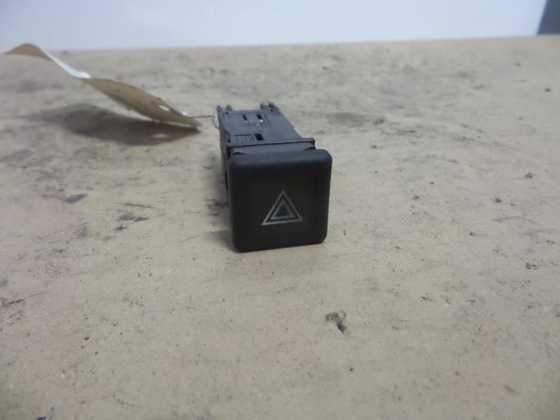Bouton de warning CITROEN AX PHASE 2 Essence - 1