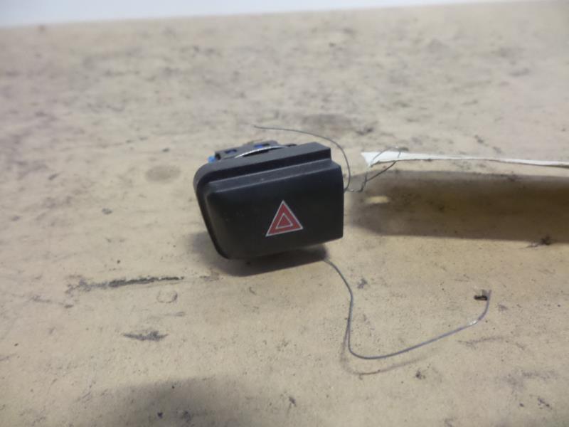 Bouton de warning PEUGEOT 208 1 PHASE 1 Diesel - 1