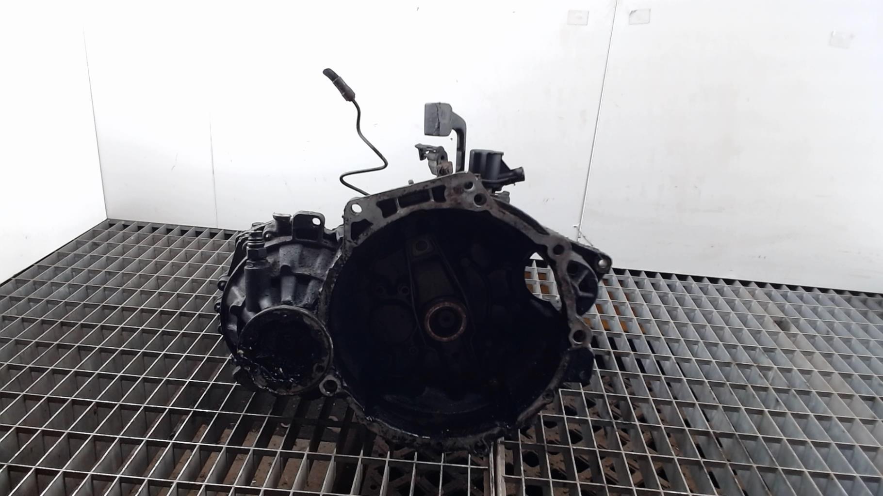 Boite de vitesses VOLKSWAGEN GOLF 3 Diesel - 1