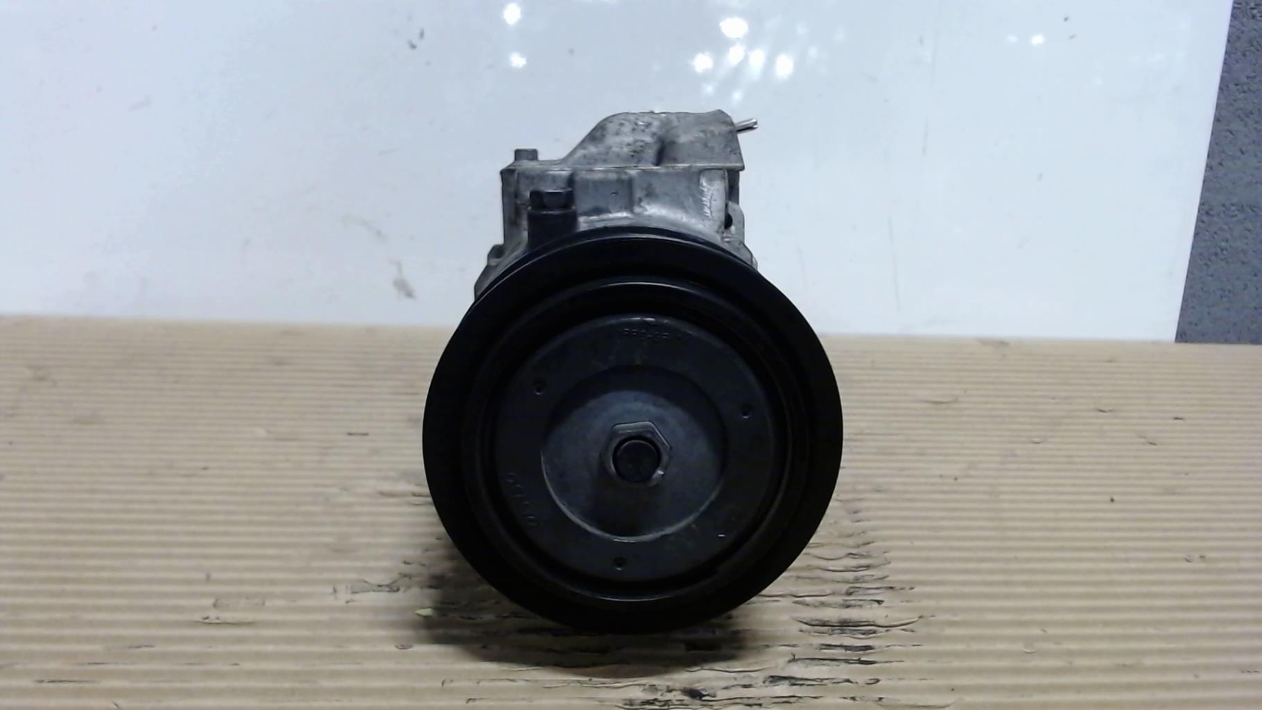 Compresseur clim VOLKSWAGEN POLO 4 PHASE 2 Diesel - 1