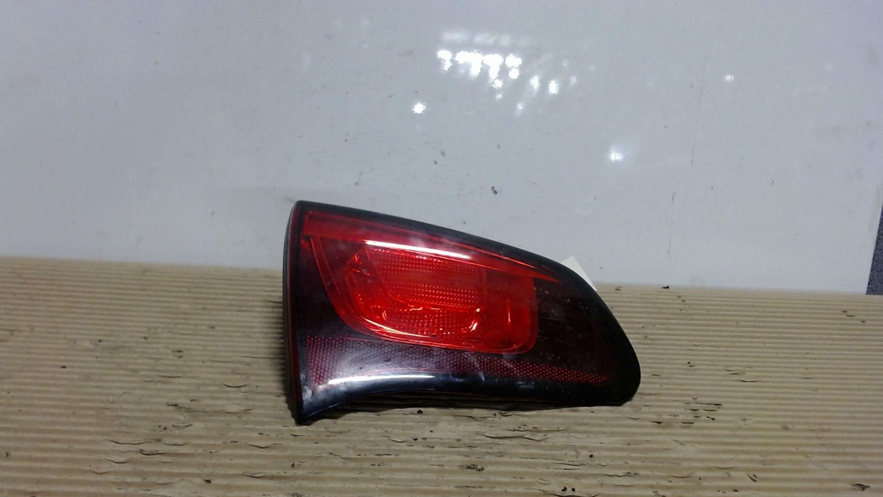 Feu factice arriere gauche CITROEN C3 2 PHASE 1 Essence - 1