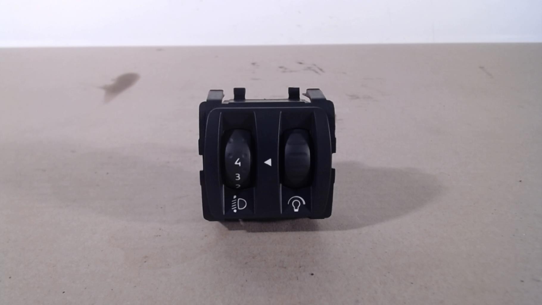 Commande de reglage hauteur de phare RENAULT CAPTUR 1 PHASE 2 Essence - 1