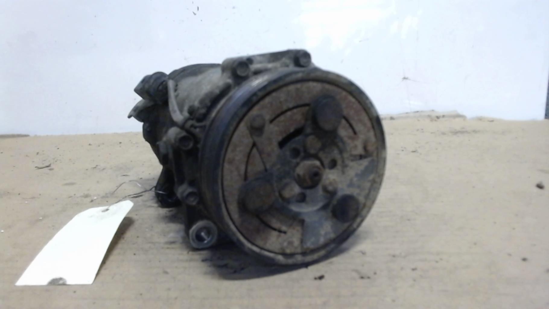 Compresseur clim VOLKSWAGEN NEW BEETLE 1 PHASE 1 Essence - 1