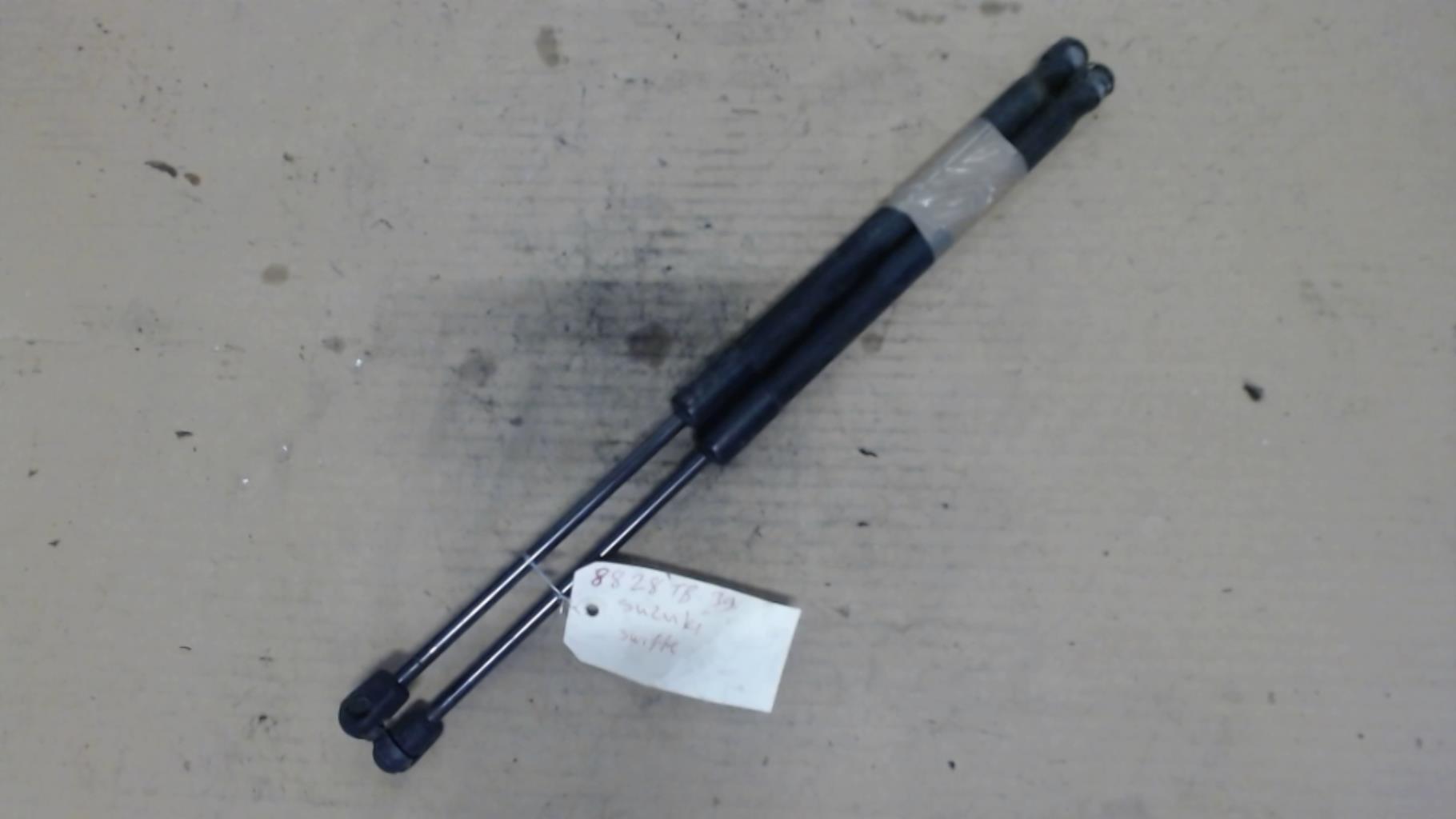 Verin de coffre SUZUKI SWIFT 3 Essence - 1