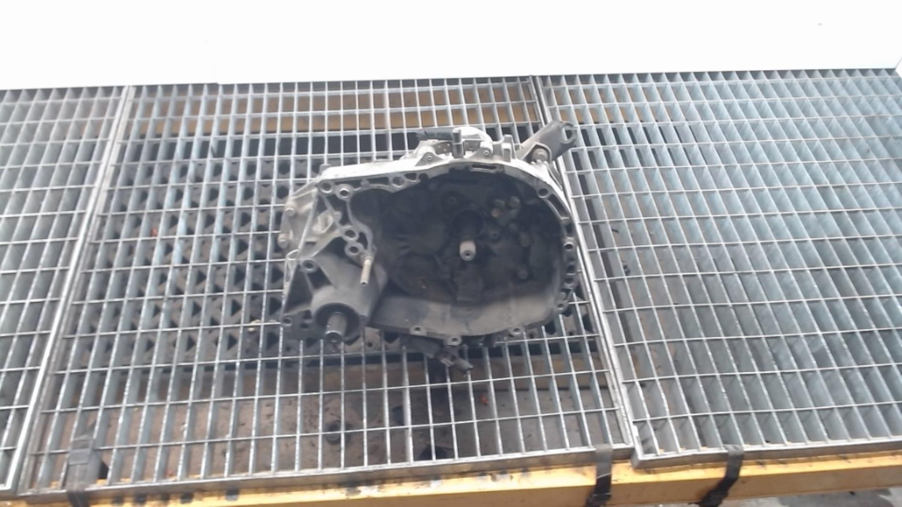 Boite de vitesses RENAULT MEGANE 1 BREAK Essence - 1