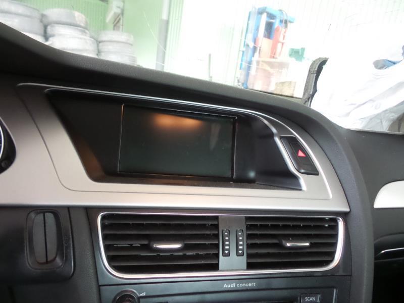 Bouton de warning AUDI A4 3 PHASE 1 Diesel - 1
