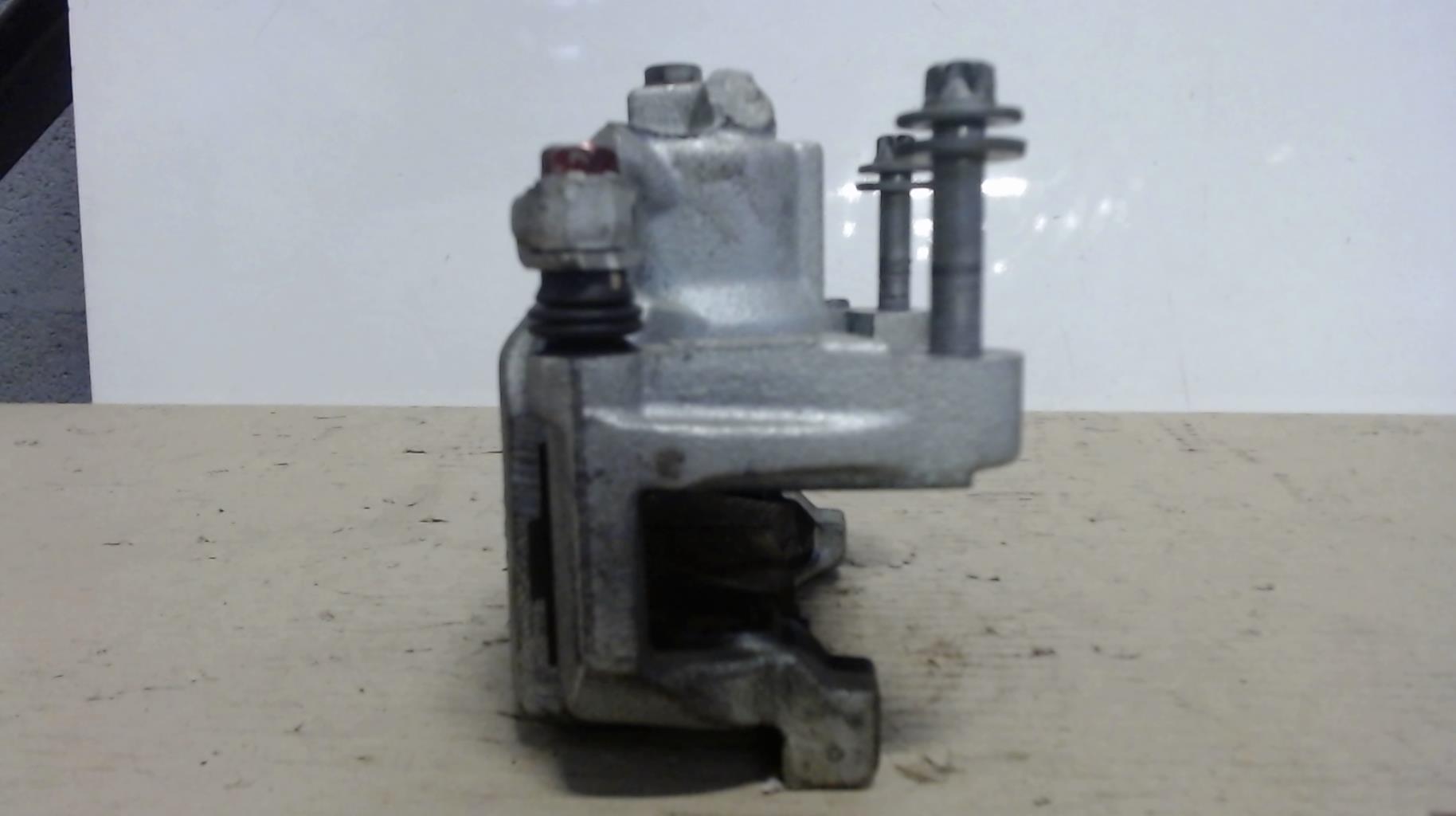 Etrier avant droit (freinage) RENAULT MEGANE 4 PHASE 1 Essence - 1