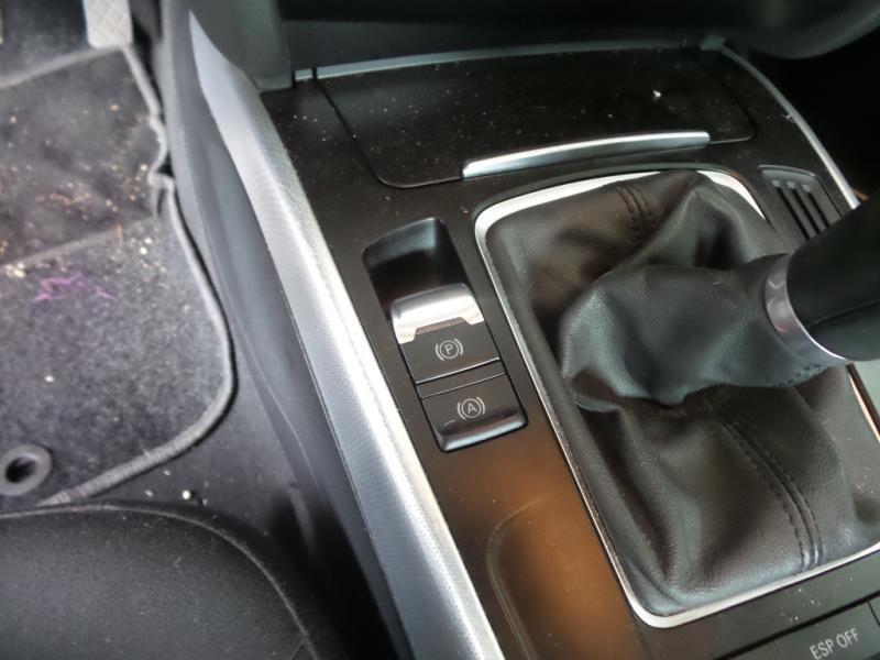Levier frein à main electrique AUDI A4 3 PHASE 1 Diesel - 1