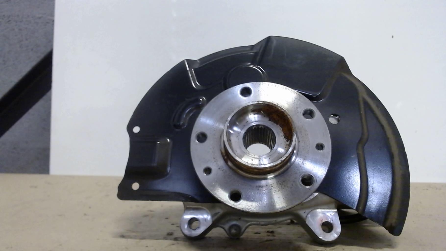 Moyeu avant droit RENAULT MEGANE 4 PHASE 1 Essence - 1
