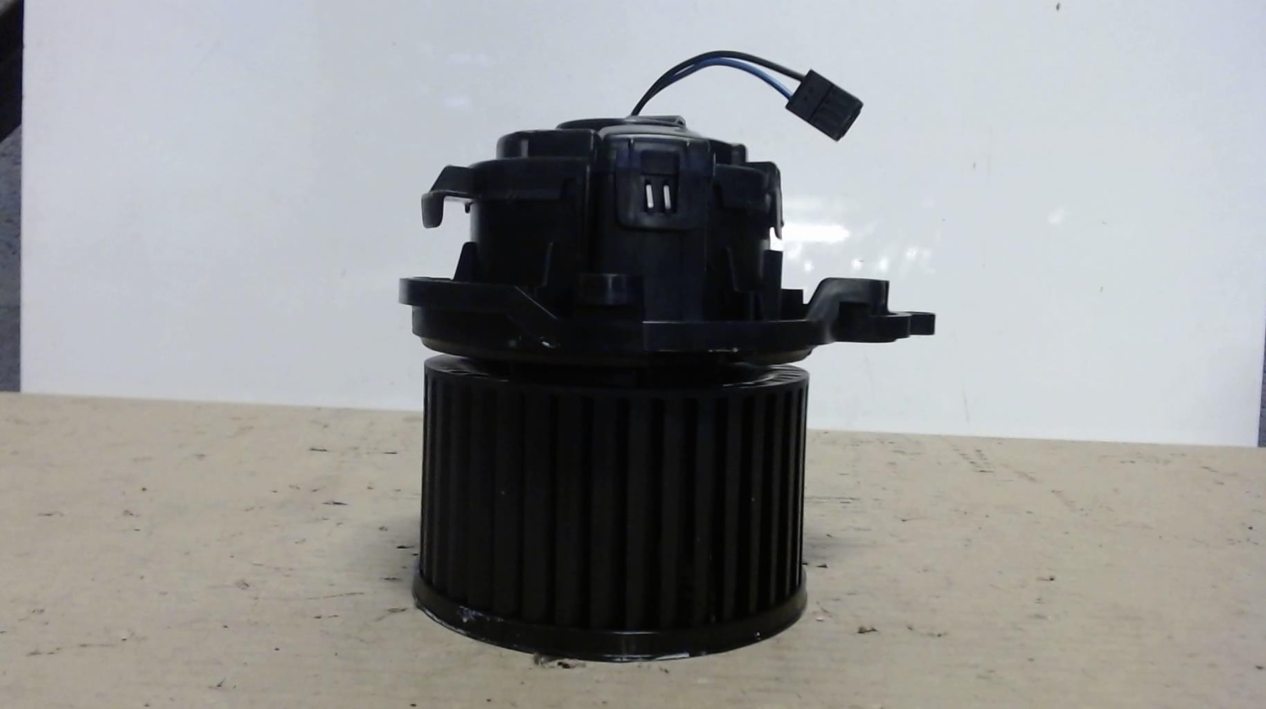 Ventilateur chauffage RENAULT MEGANE 4 PHASE 1 Essence - 1