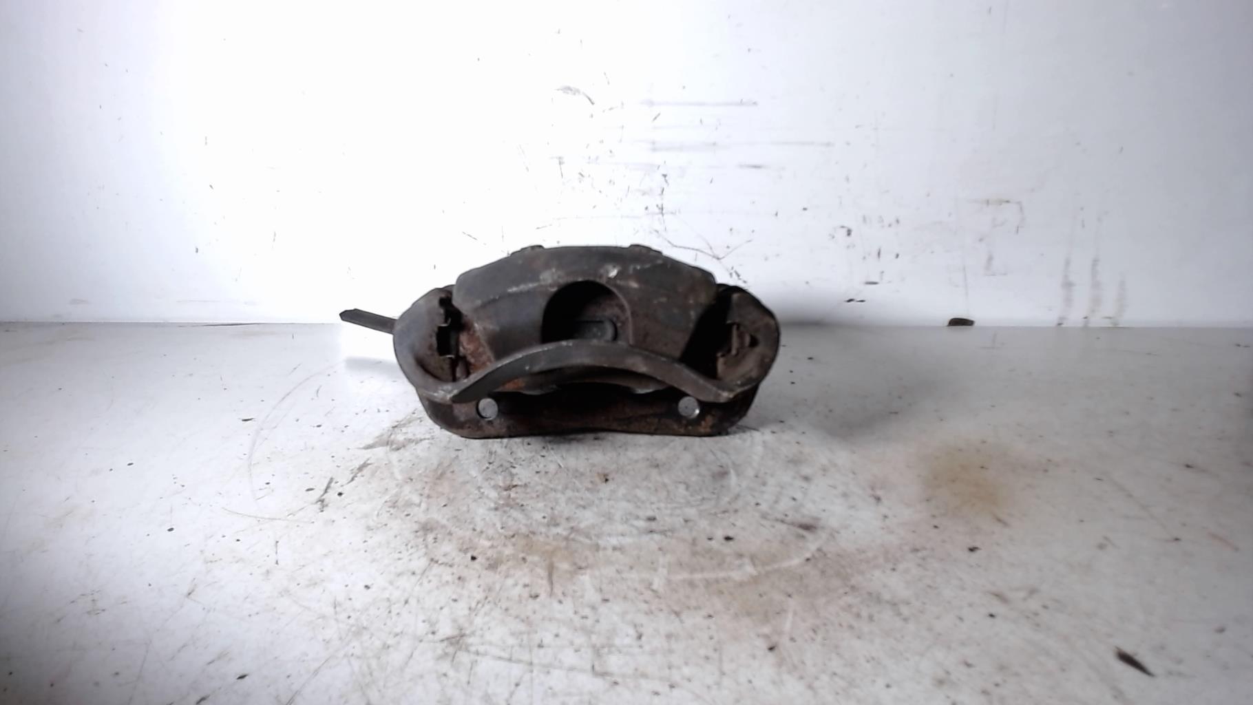 Etrier avant droit (freinage) OPEL CORSA C PHASE 1 Essence - 1