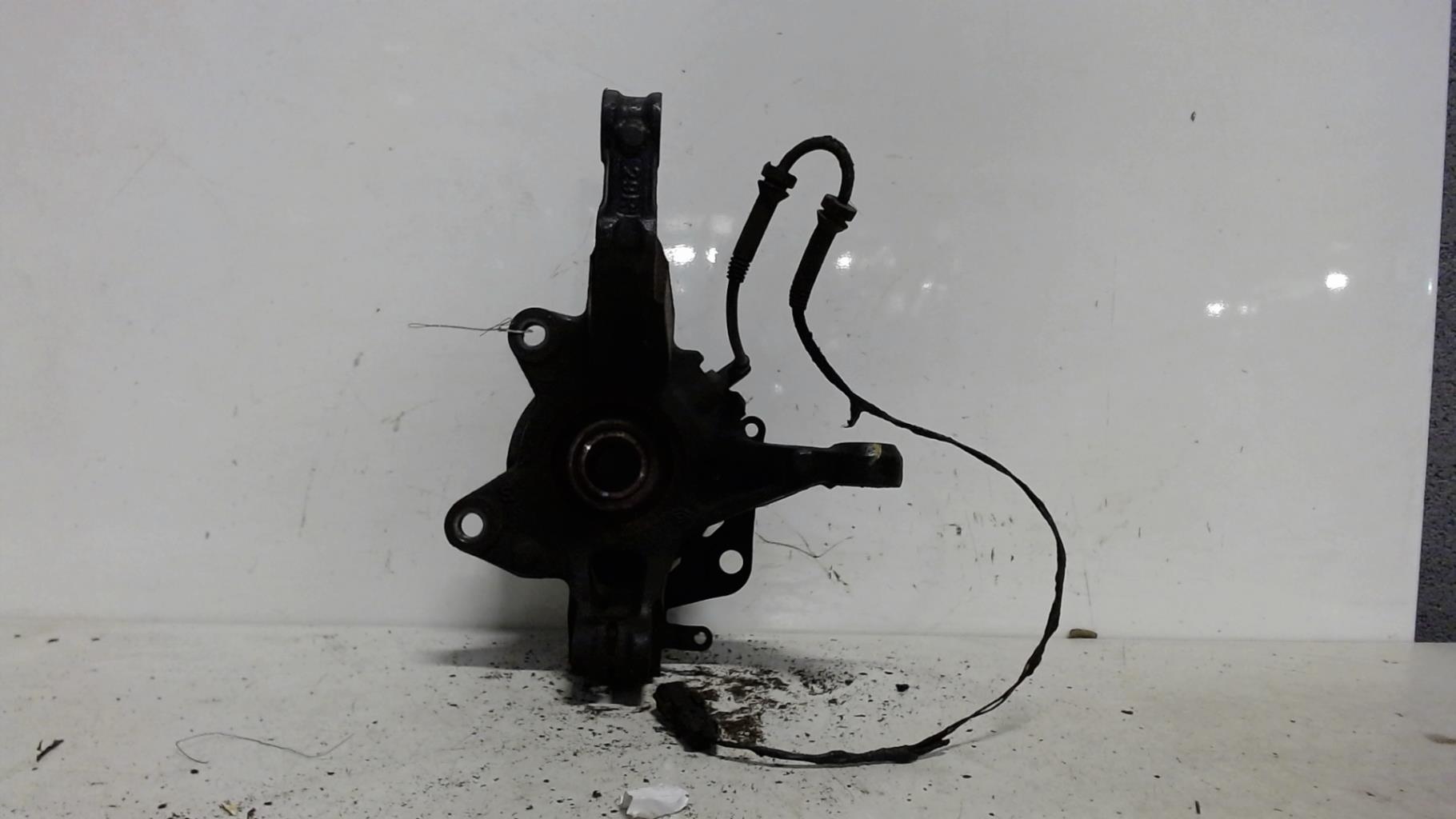 Moyeu avant droit RENAULT CLIO 4 PHASE 1 BREAK Essence - 1