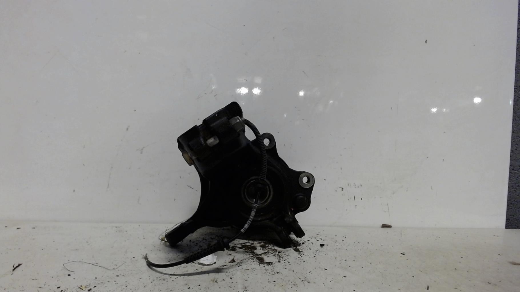 Moyeu avant gauche CITROEN C3 3 PHASE 1 Essence - 1