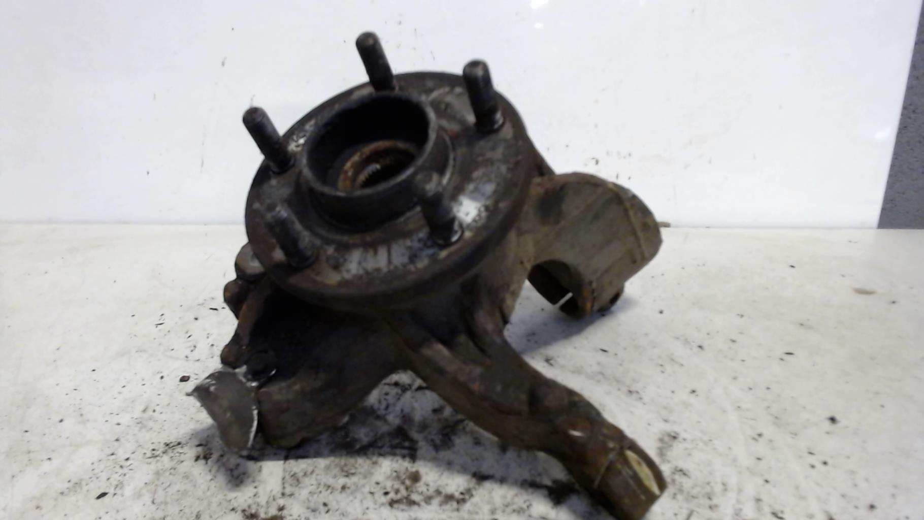 Moyeu avant gauche FORD MONDEO 1 Diesel - 1