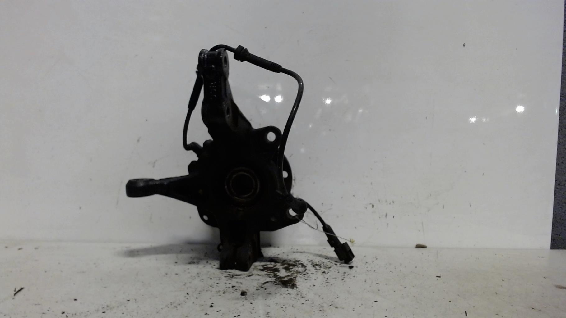 Moyeu avant gauche RENAULT CLIO 4 PHASE 1 BREAK Essence - 1