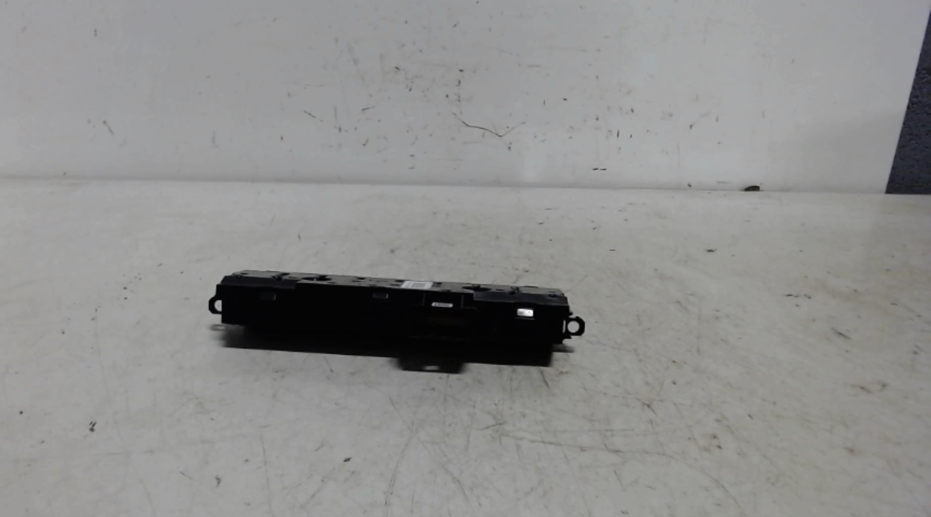 Bouton de warning RENAULT MASTER 3 PHASE 3  - 1