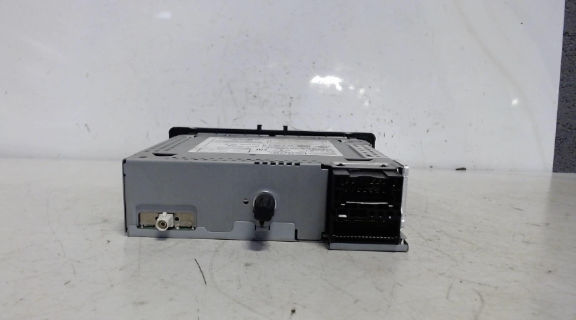 Autoradio d'origine RENAULT FLUENCE PHASE 2 Diesel - 1