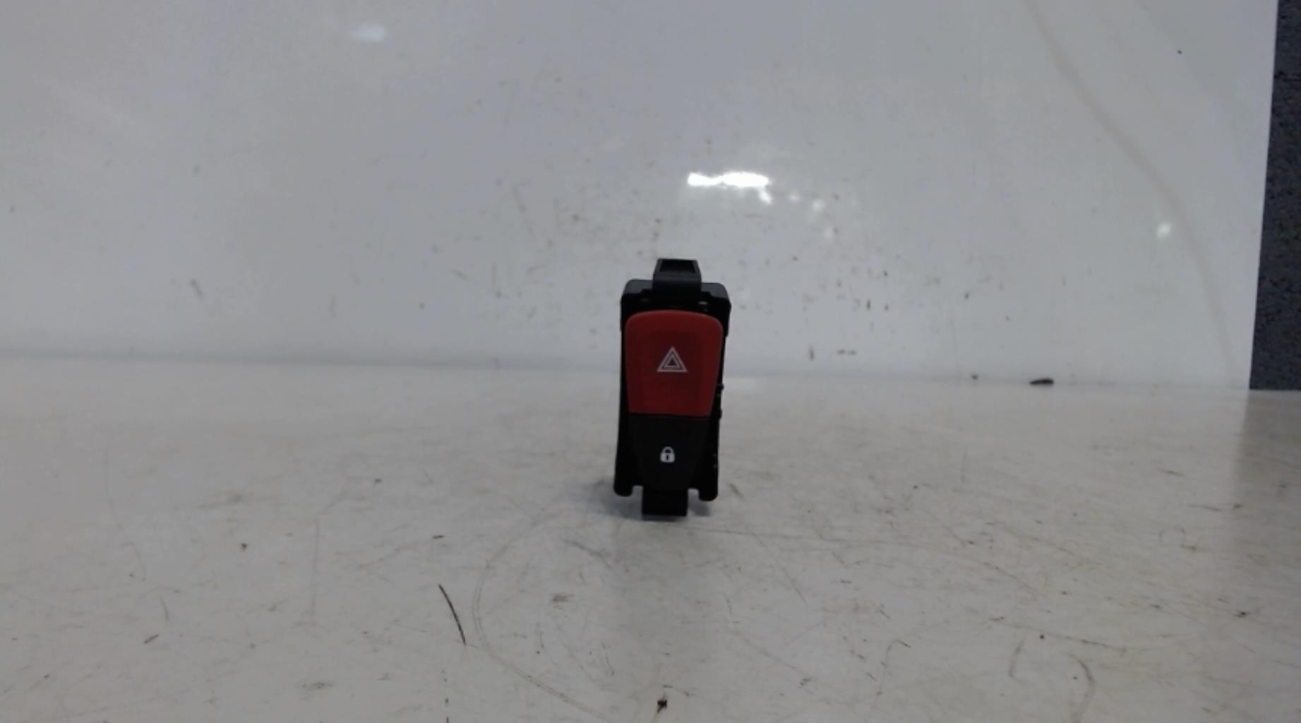 Bouton de warning RENAULT FLUENCE PHASE 2 Diesel - 1