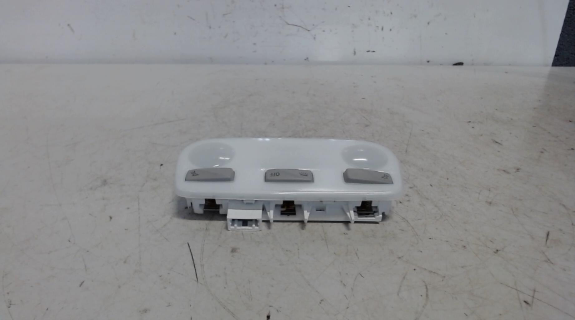 Eclairage de plafonnier RENAULT FLUENCE PHASE 2 Diesel - 1