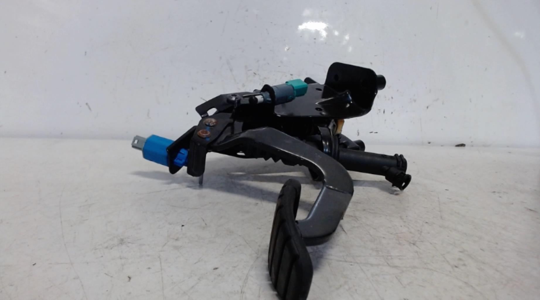 Pedale d'embrayage RENAULT FLUENCE PHASE 2 Diesel - 1