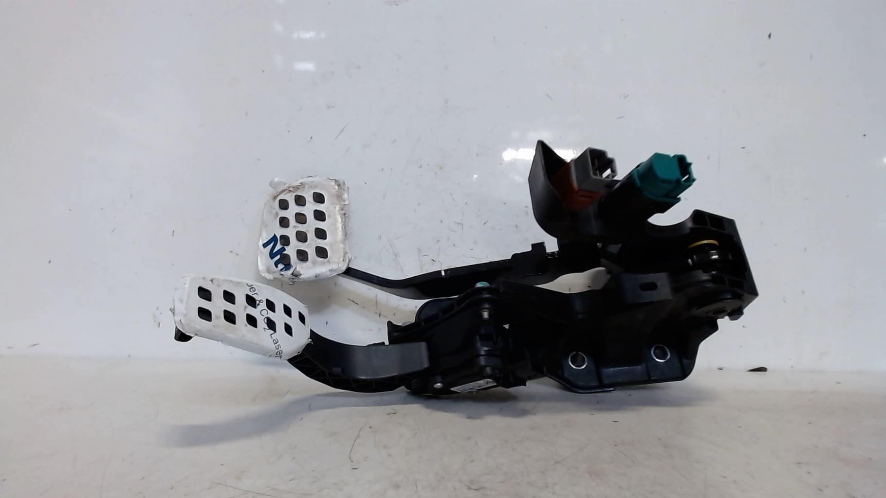 Pedalier RENAULT ARKANA Essence/Hybride - 1