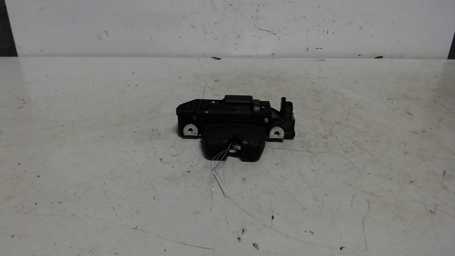 Serrure de coffre PEUGEOT 5008 1 PHASE 1 Diesel - 1