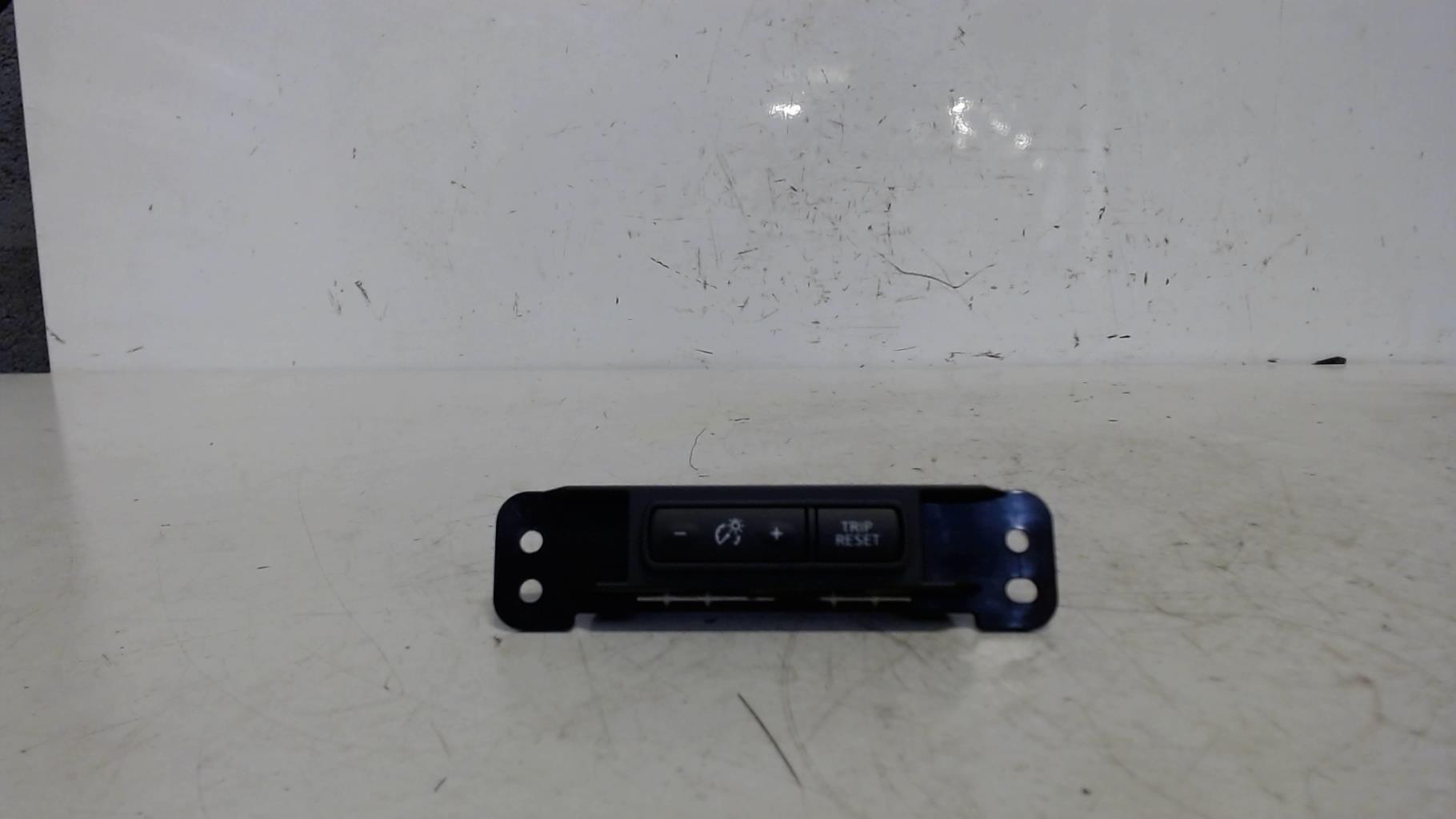 Commande regulateur vitesse NISSAN MICRA 5 Essence - 1