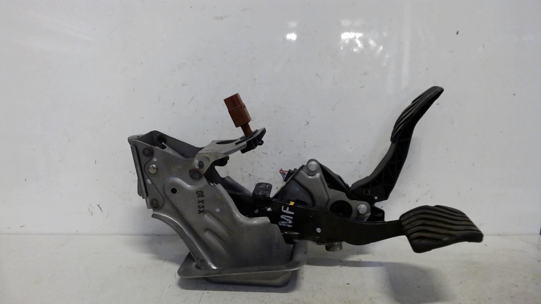 Pedalier NISSAN MICRA 5 Essence - 1