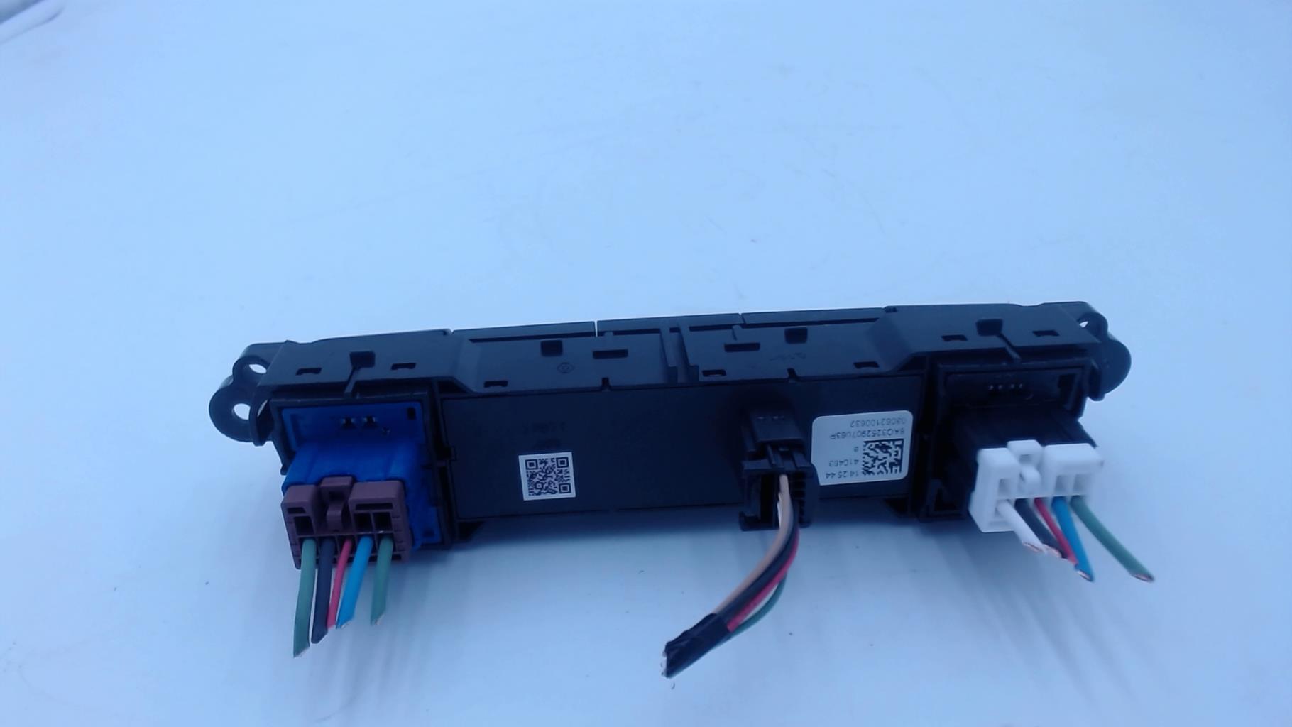 Bouton de warning DACIA SPRING Electricité - 1